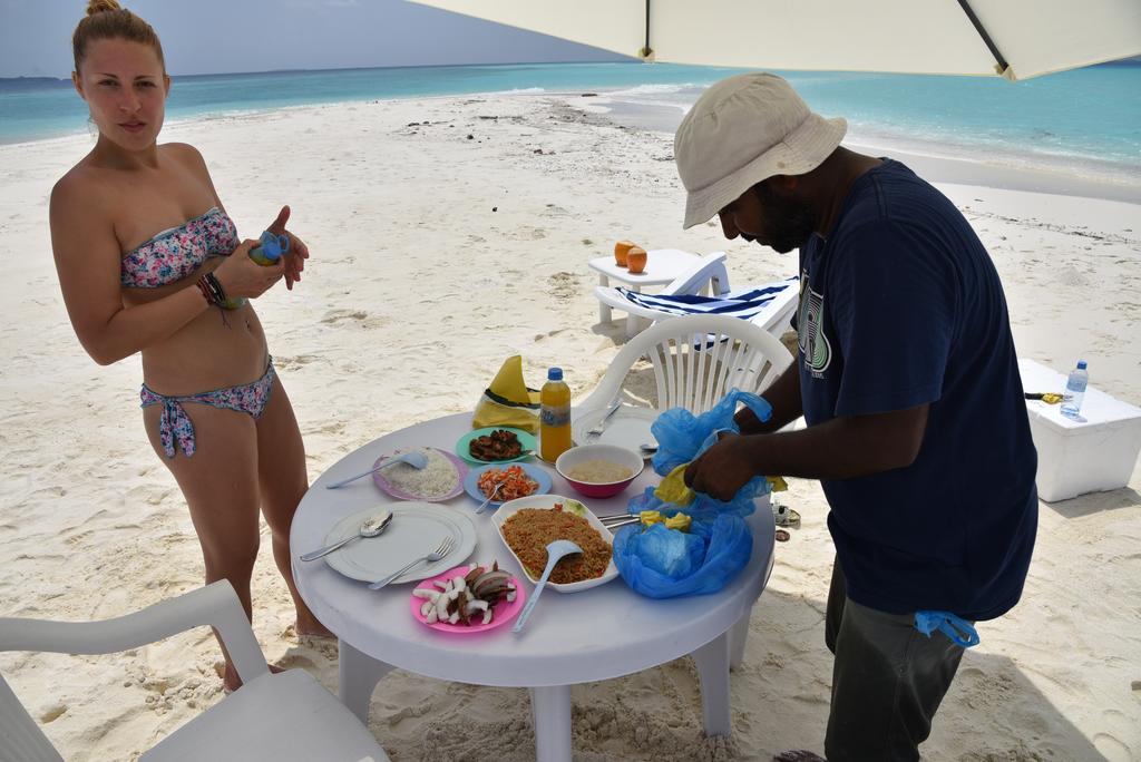Madi Finolhu Guest House Dharavandhoo Exterior foto