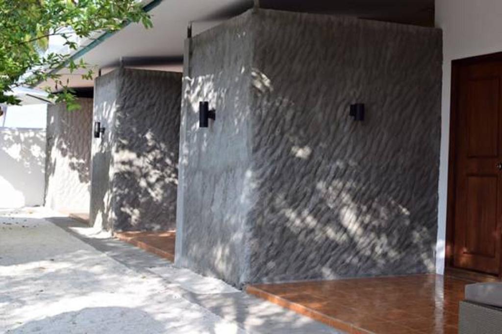 Madi Finolhu Guest House Dharavandhoo Exterior foto