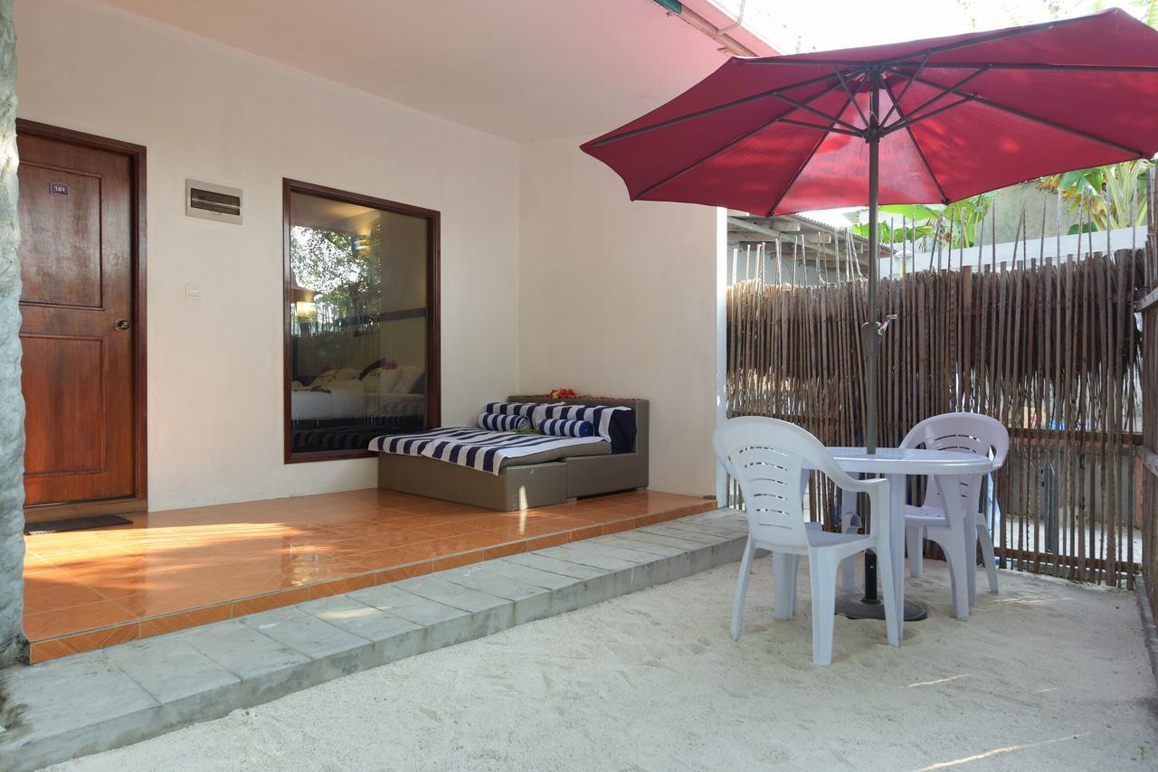 Madi Finolhu Guest House Dharavandhoo Exterior foto
